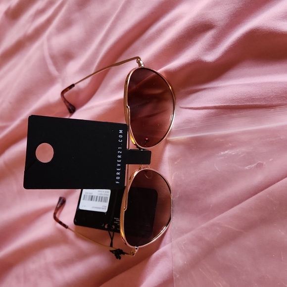 Forever 21 Accessories - Forever 21 Accessories